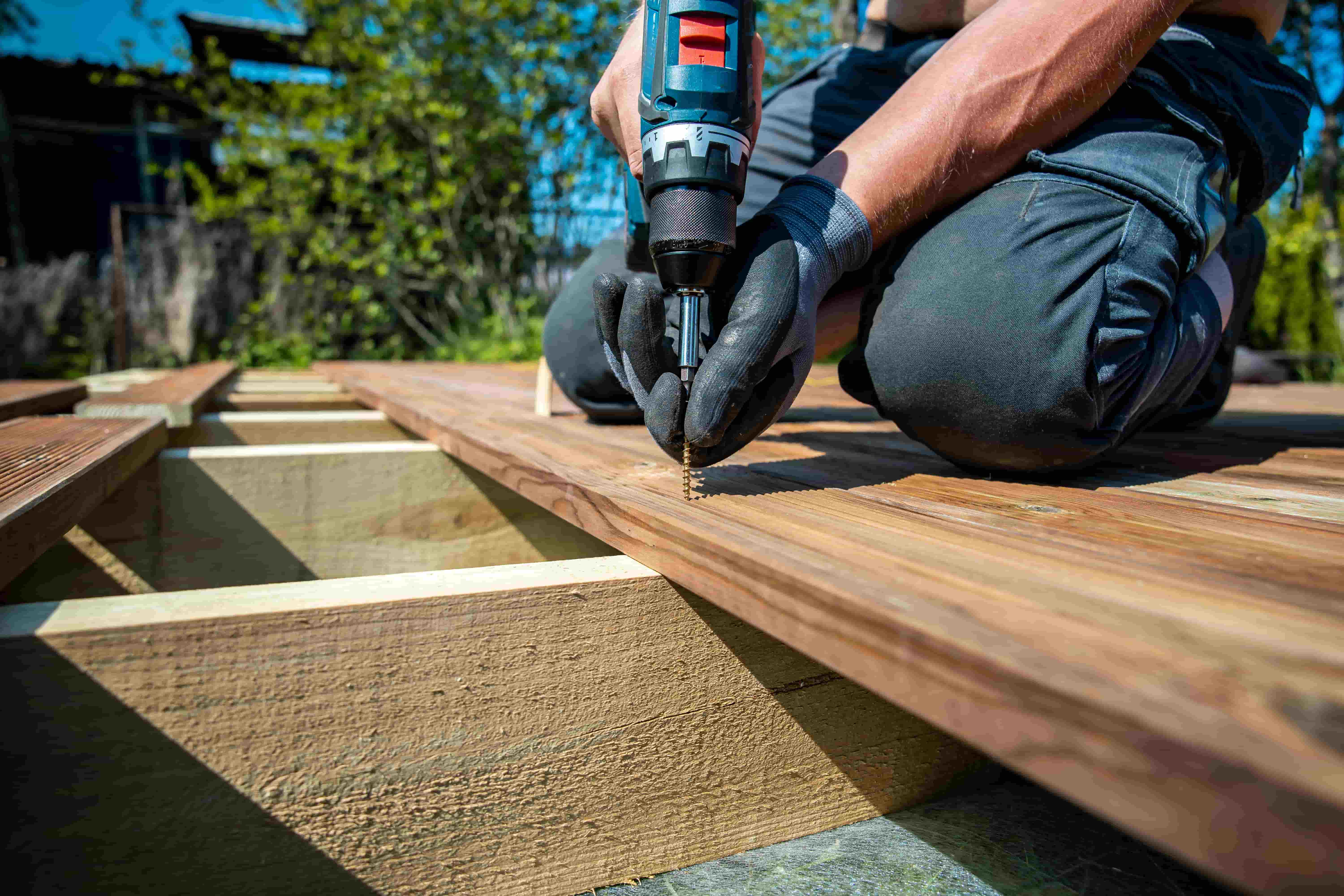 Custom deck building and finish carpentry