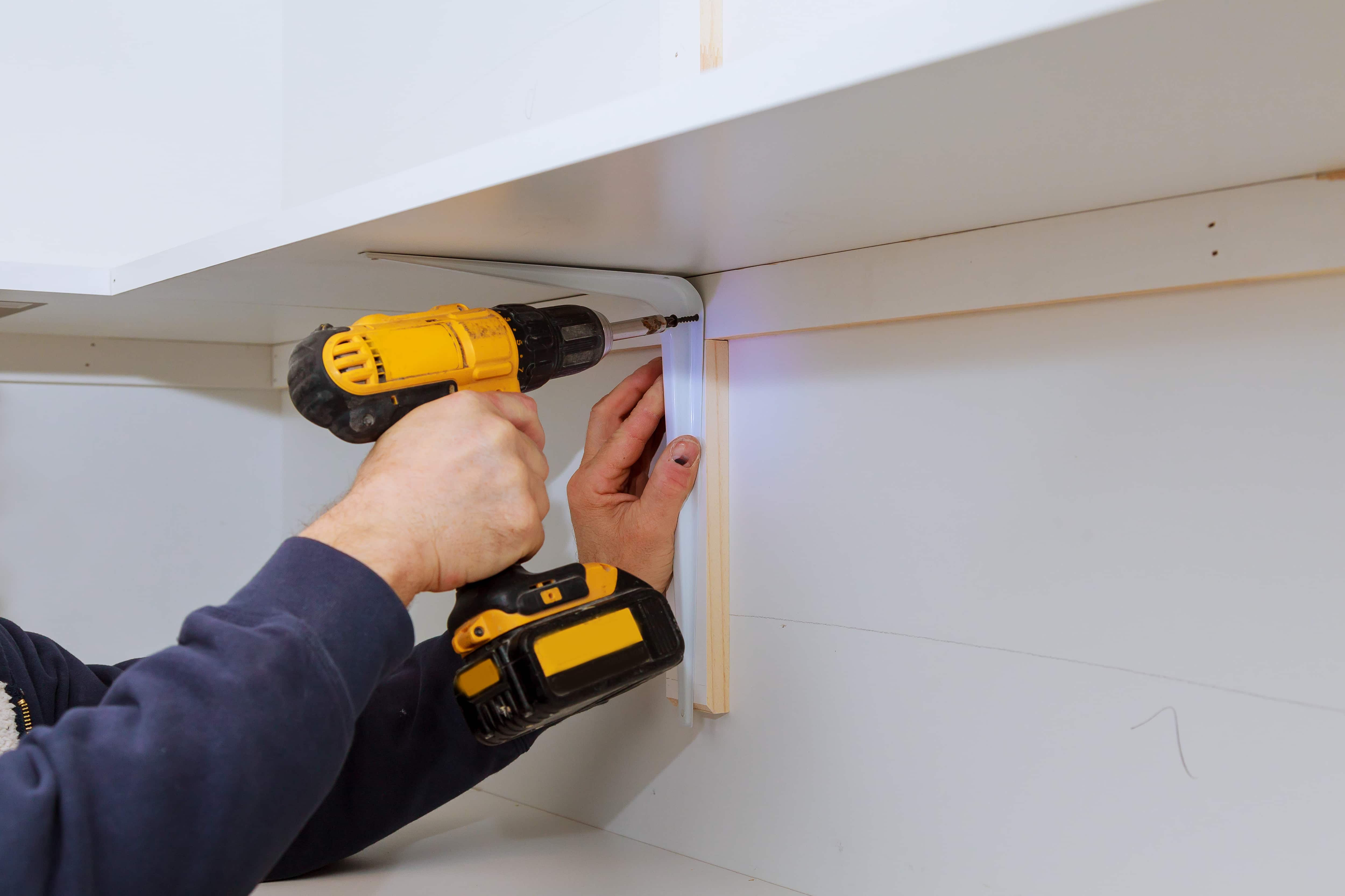 Shelf and bracket mount