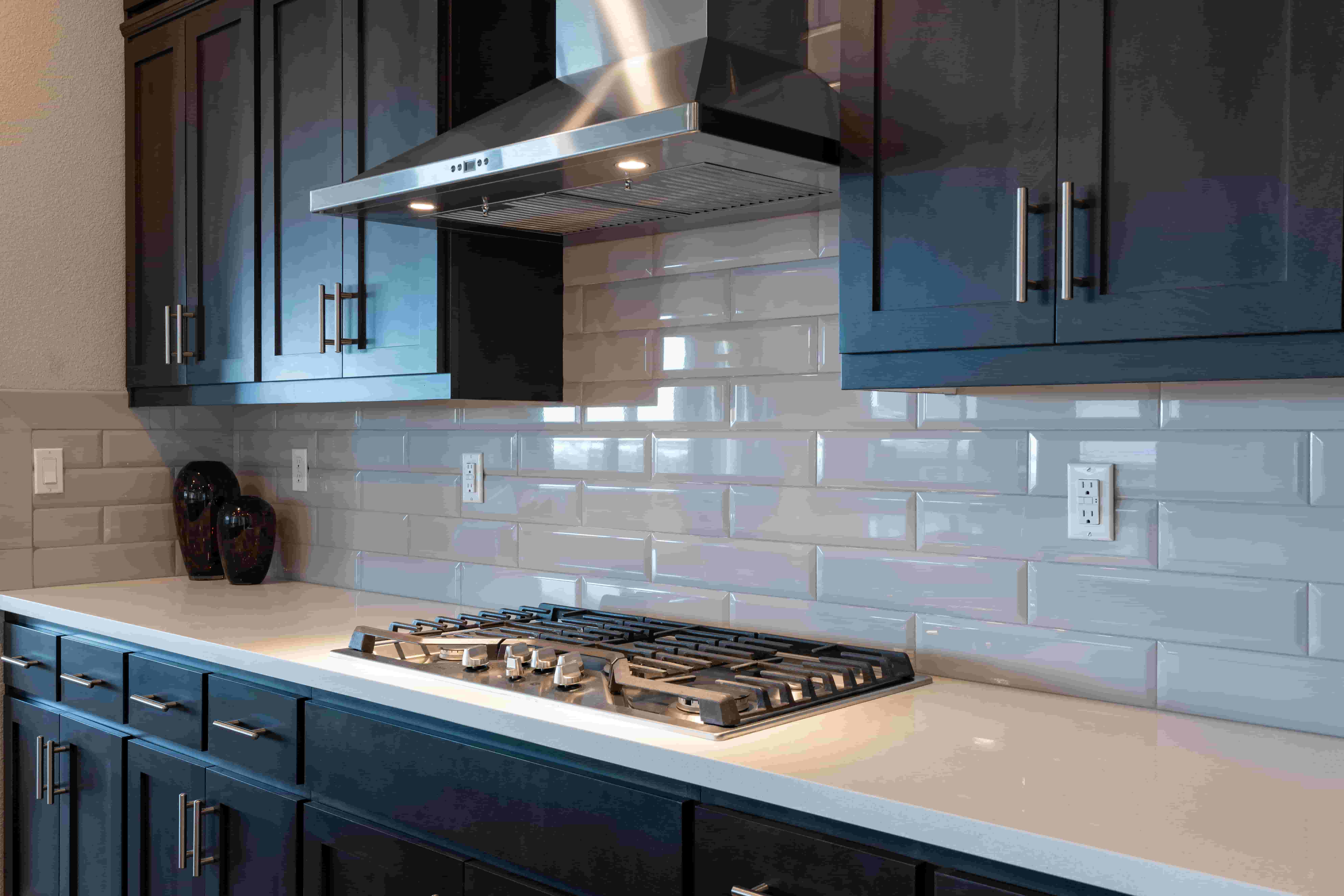 Backsplash install